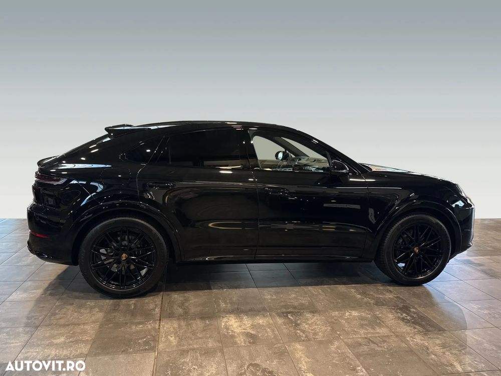 PORSCHE Cayenne Coupe 2026 — imagine 8