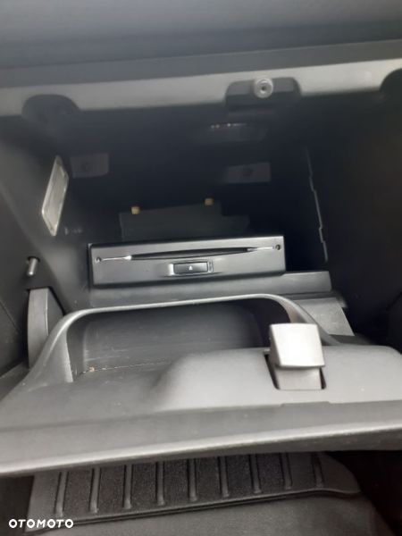 Peugeot 2008 1.2 Pure Tech Style - 7