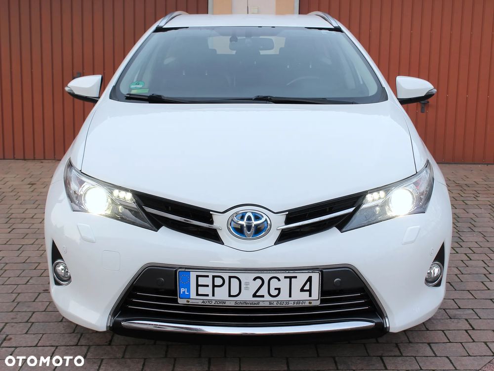 Toyota Auris - 2