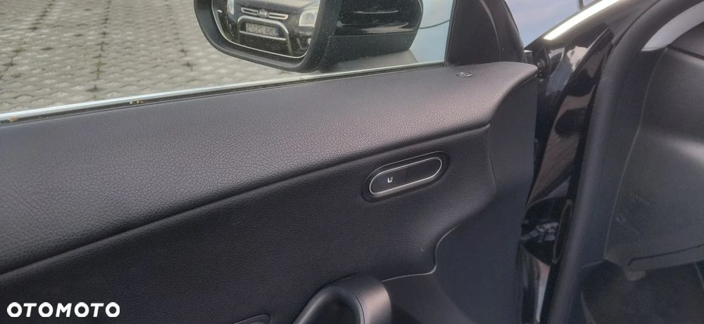 Mercedes-Benz CLA 180 Edition 2022 - 11