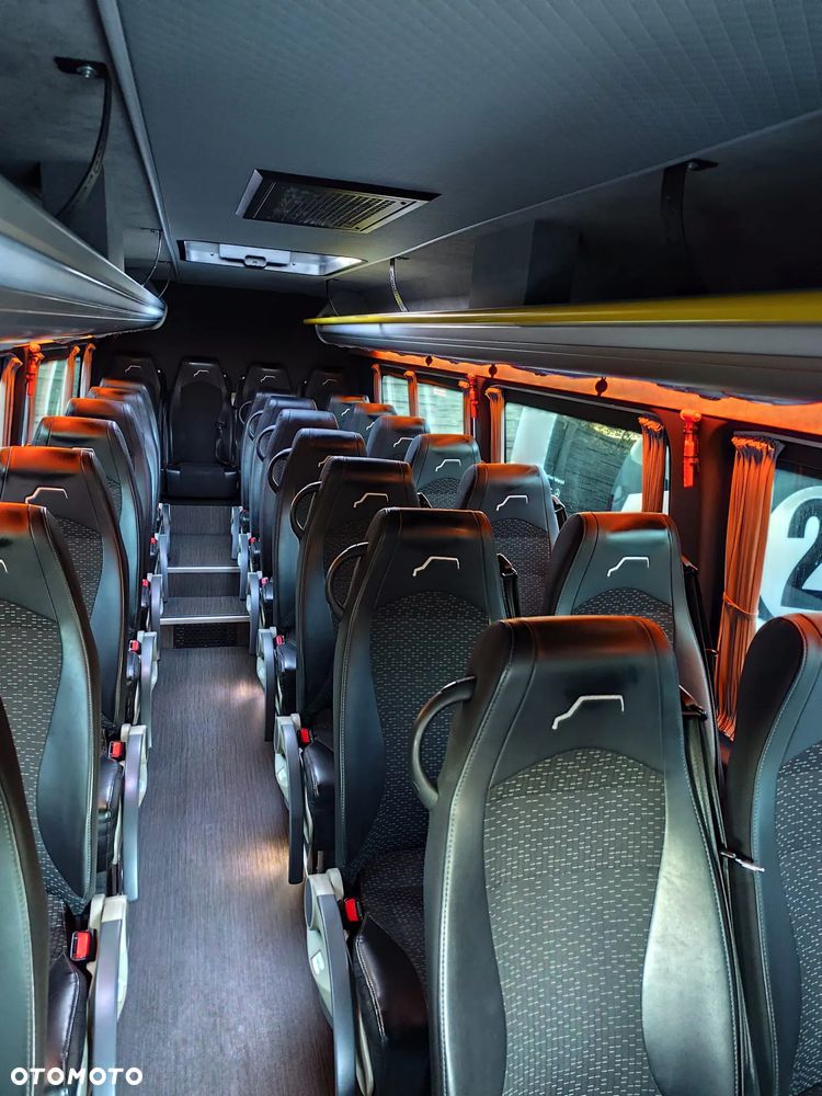 Mercedes-Benz SPRINTER - 9