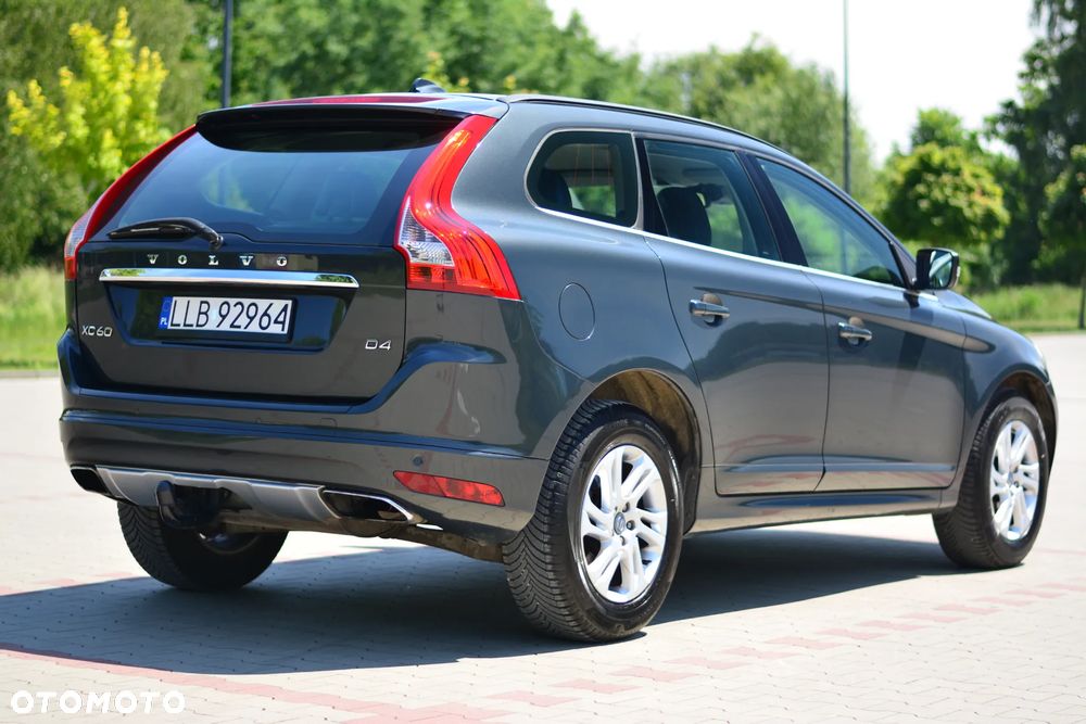 Volvo XC 60 D4 Drive-E R-Design Momentum - 9