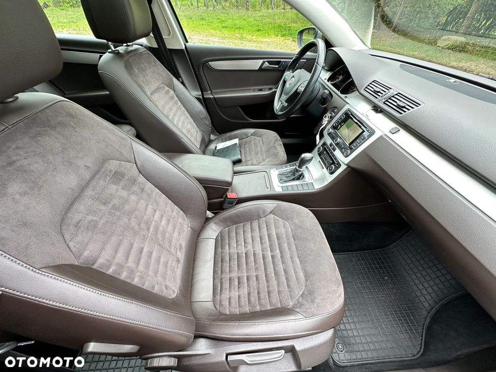 Volkswagen Passat 1.8 TSI DSG Highline - 26