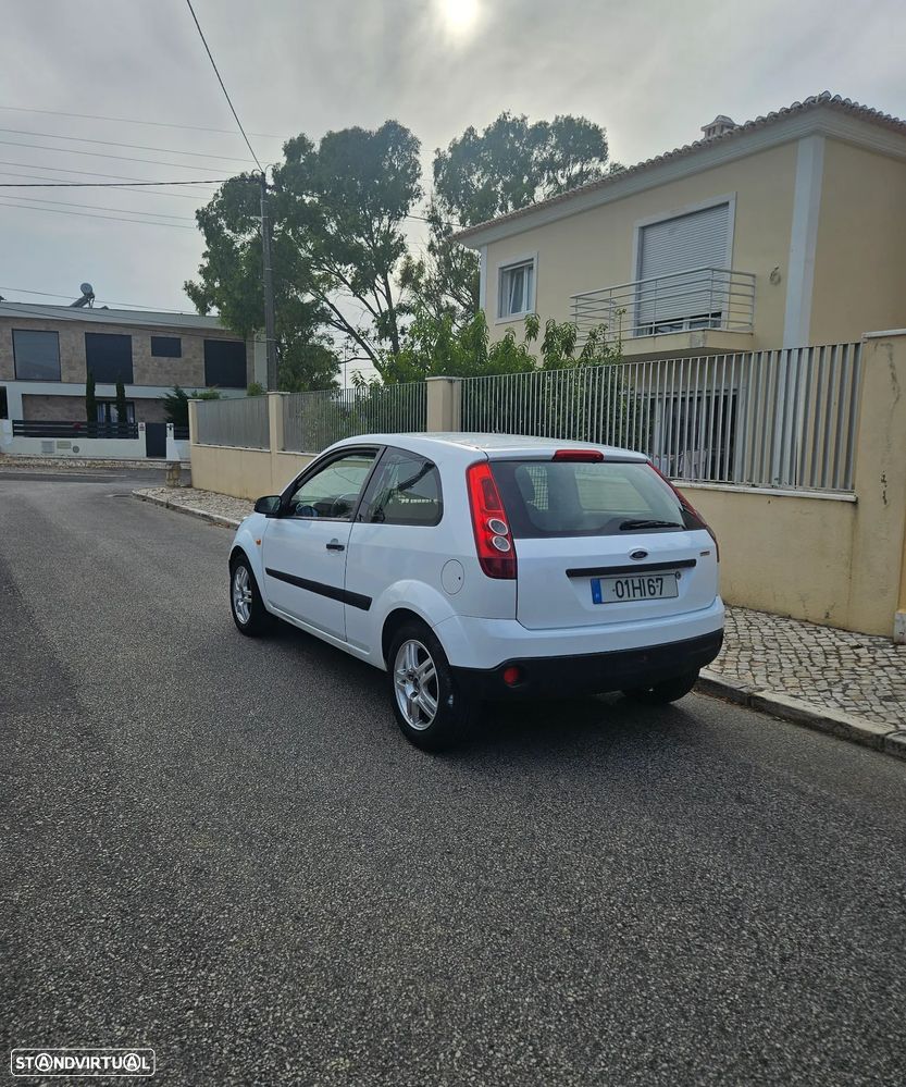 Ford Fiesta 1.4 TDCI - 6