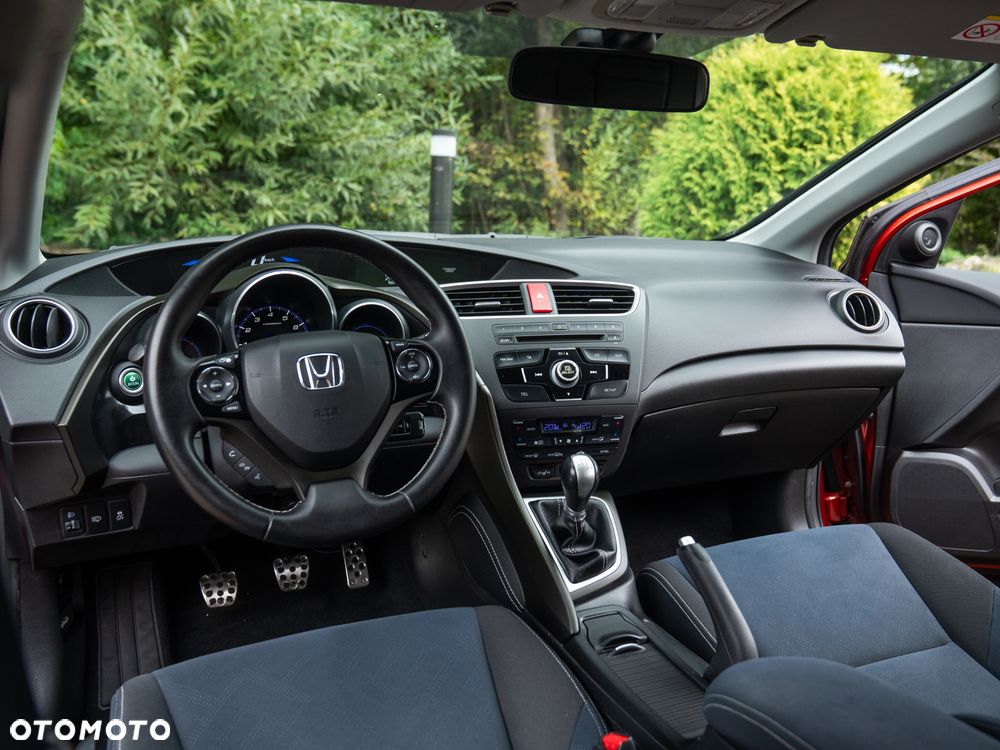 Honda Civic 1.8 i-VTEC Sport - 29