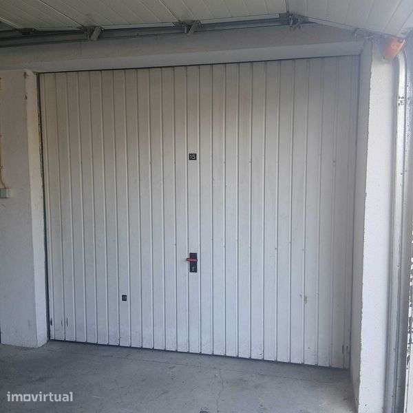 Garagem (box) na Praia da Areia Branca - Grande imagem: 2/3
