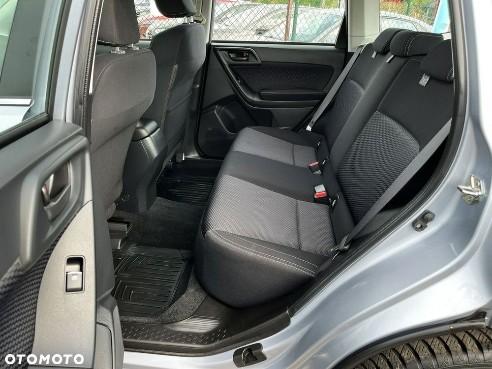 Subaru Forester 2.0 i Active - 29