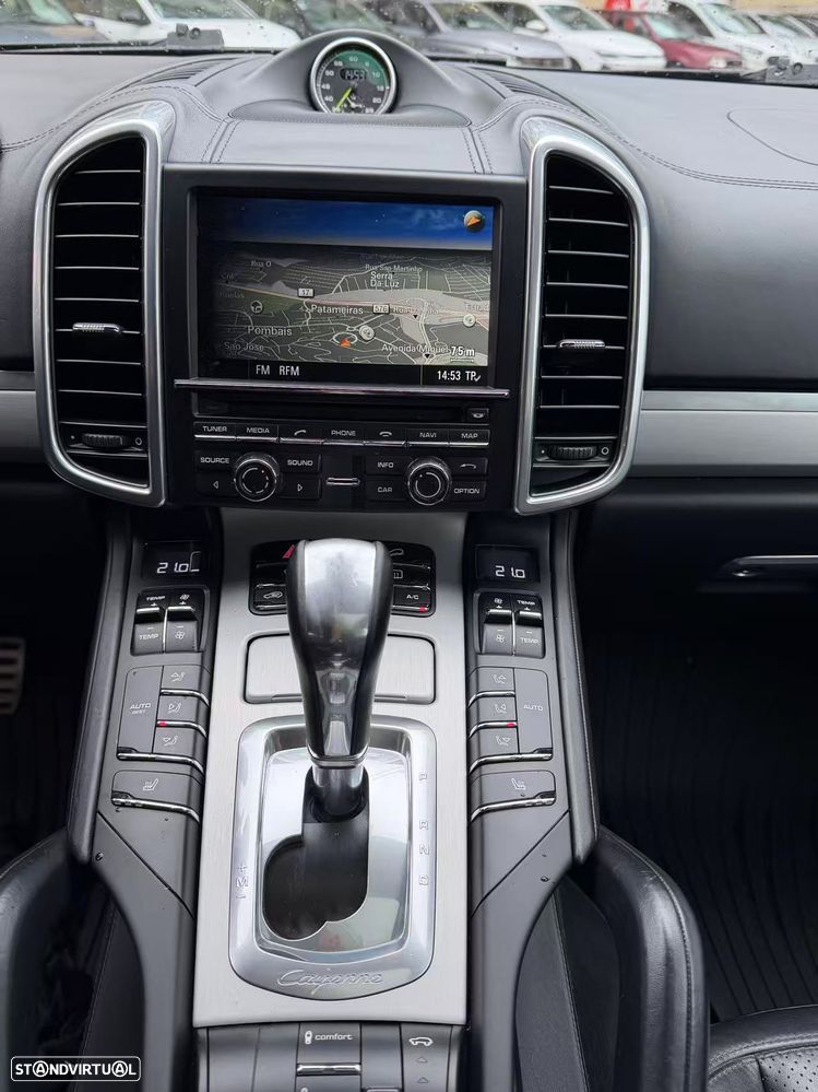 Porsche Cayenne S - 5