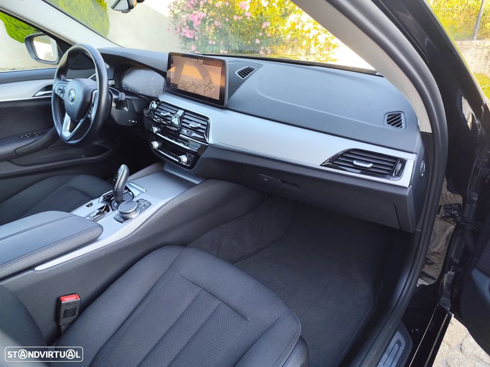 BMW 530 e Line Luxury - 7