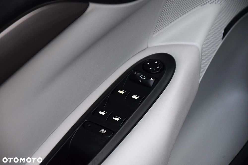 Citroën C4 VTi 120 Exclusive - 28