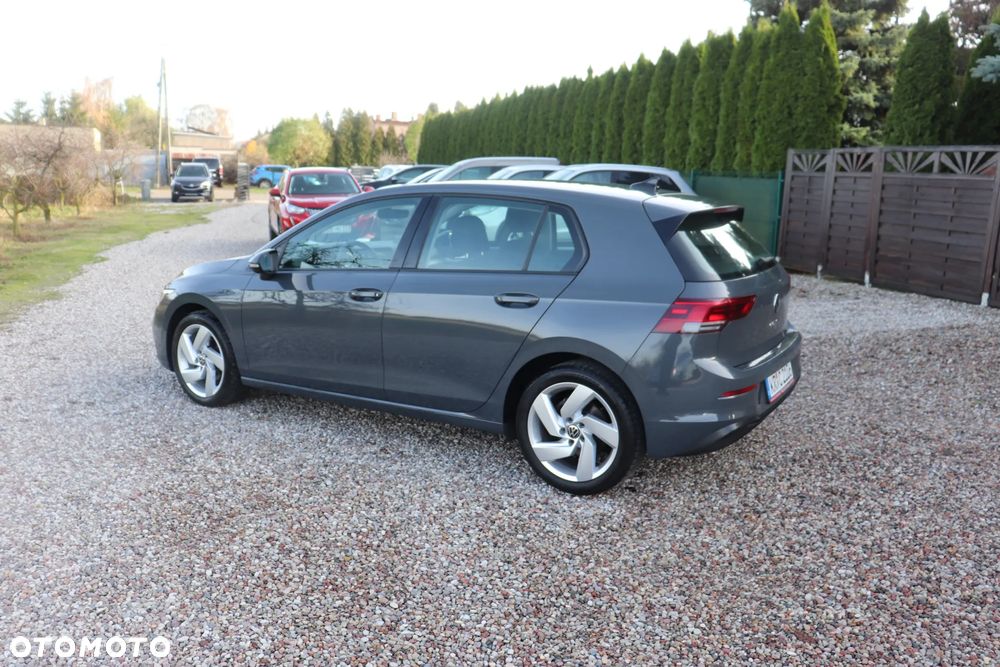 Volkswagen Golf 2.0 TDI SCR Life - 4