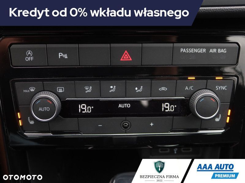 Volkswagen T-Cross - 14