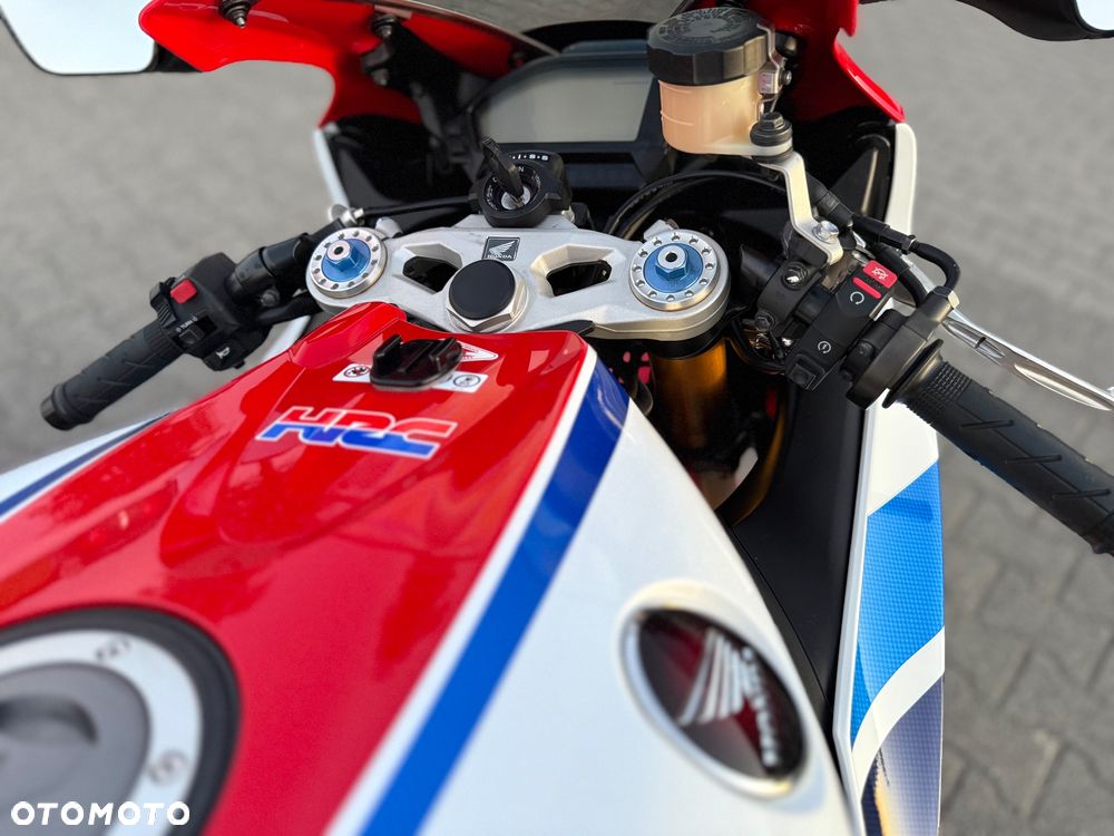 Honda CBR - 13