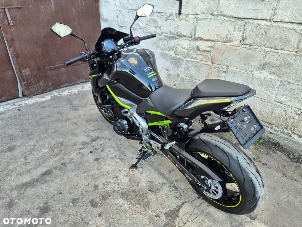 Kawasaki Z 900 - 21