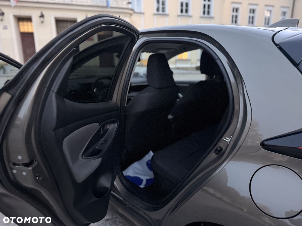 Toyota Yaris - 27