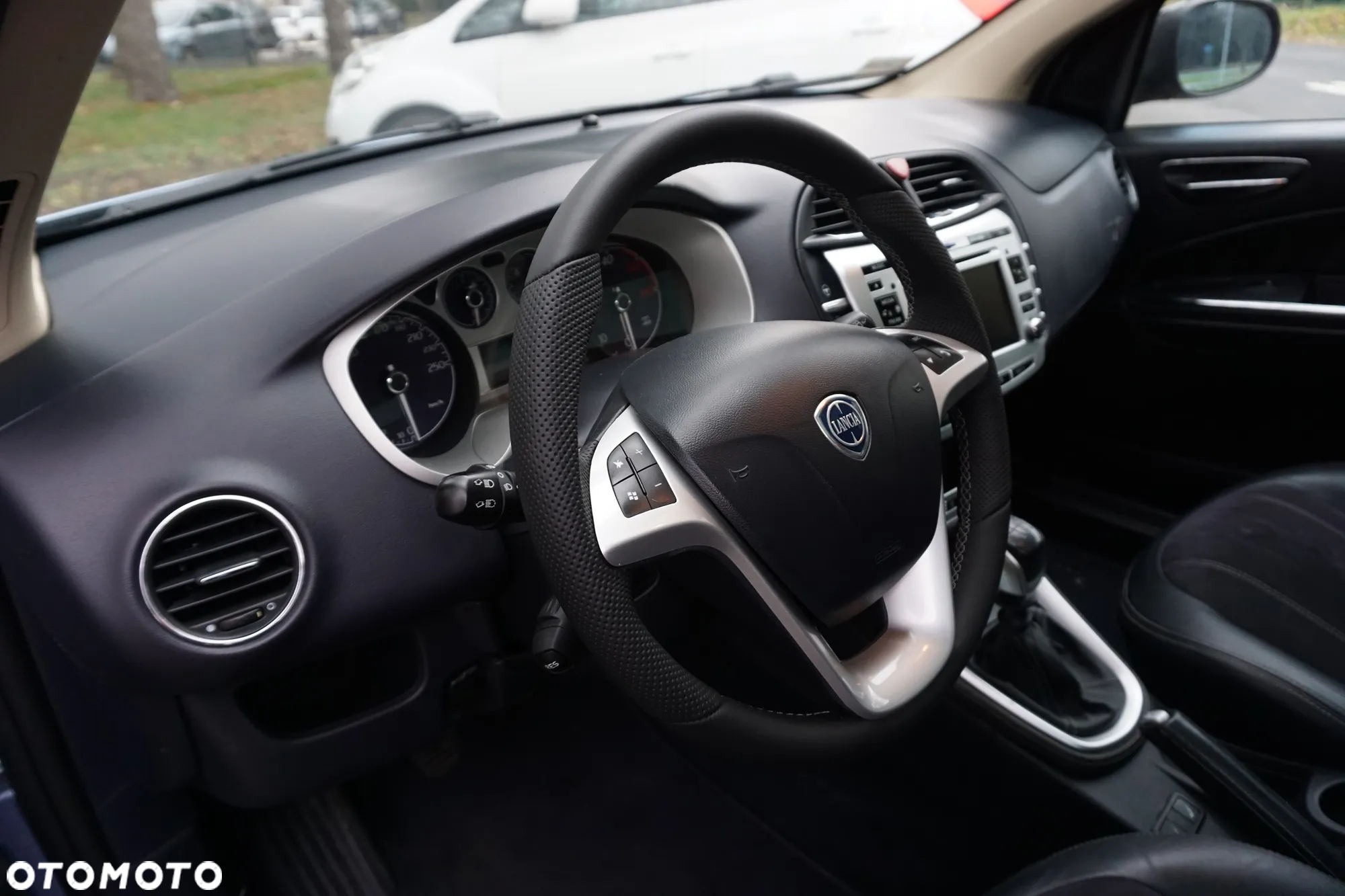 Lancia Delta 2.0 MJ Platino - 23