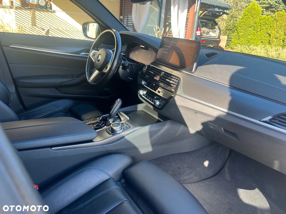 BMW Seria 5 530d M Sport Edition - 15