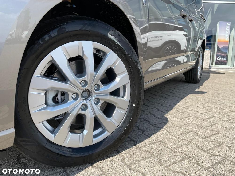 Ford Tourneo Connect - 12