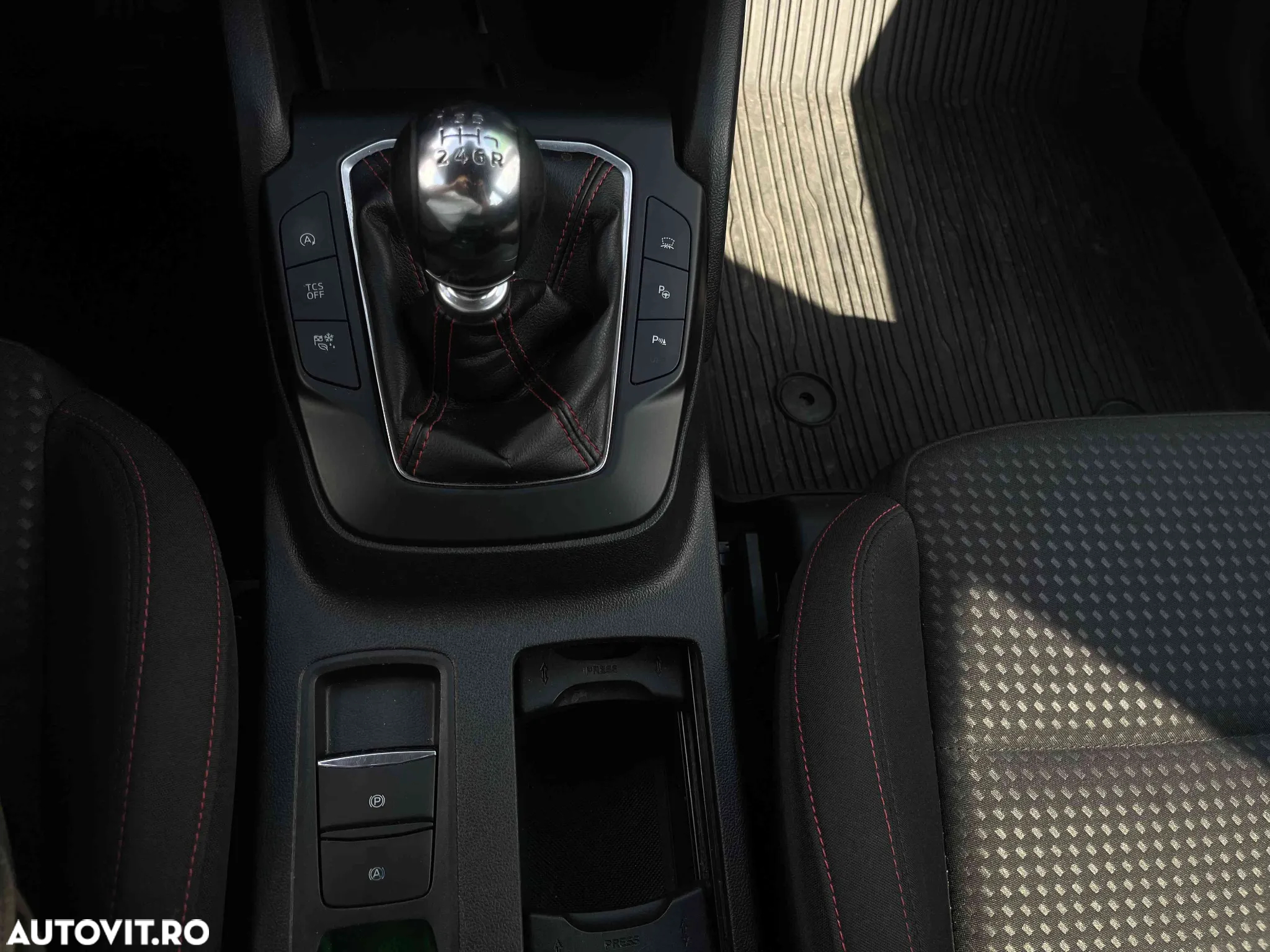 Ford Focus - 13