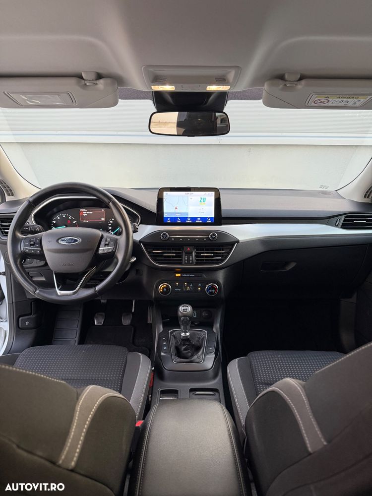 Ford Focus 1.0 EcoBoost Trend Edition - 10