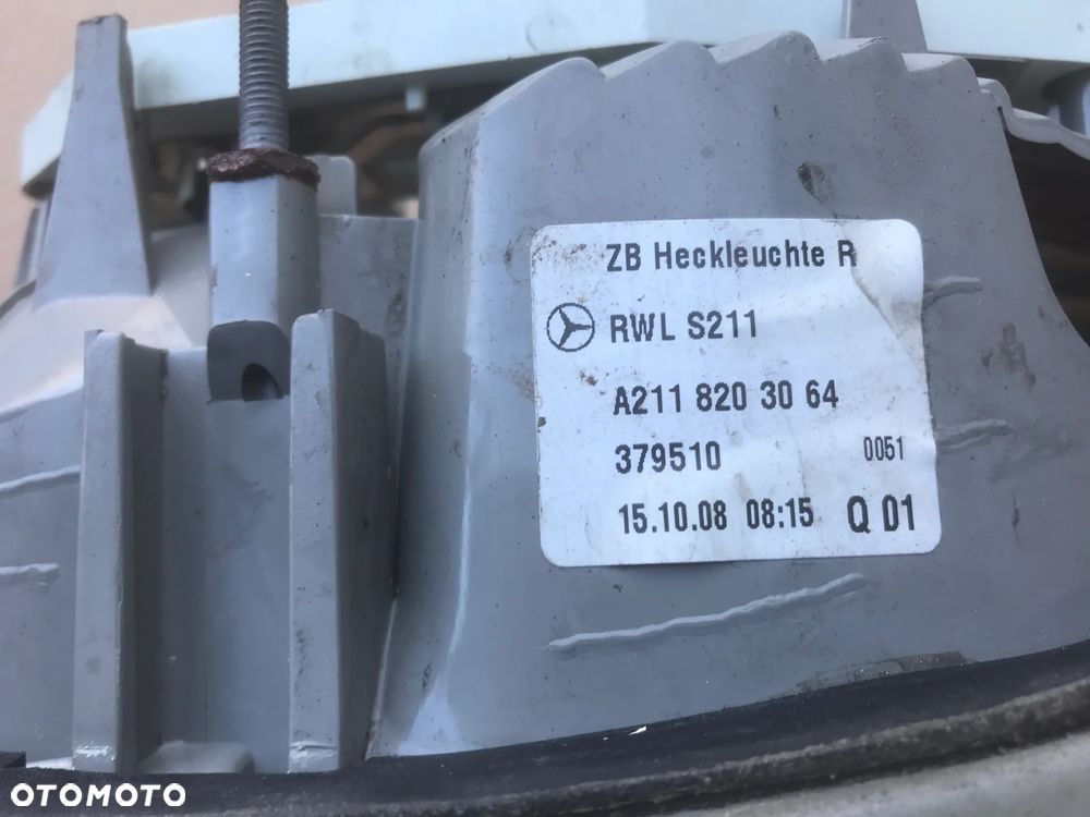 Mercedes E-Klasa W211 06-08 Lift Lampa Prawa Lewa Kombi w klapę. - 3