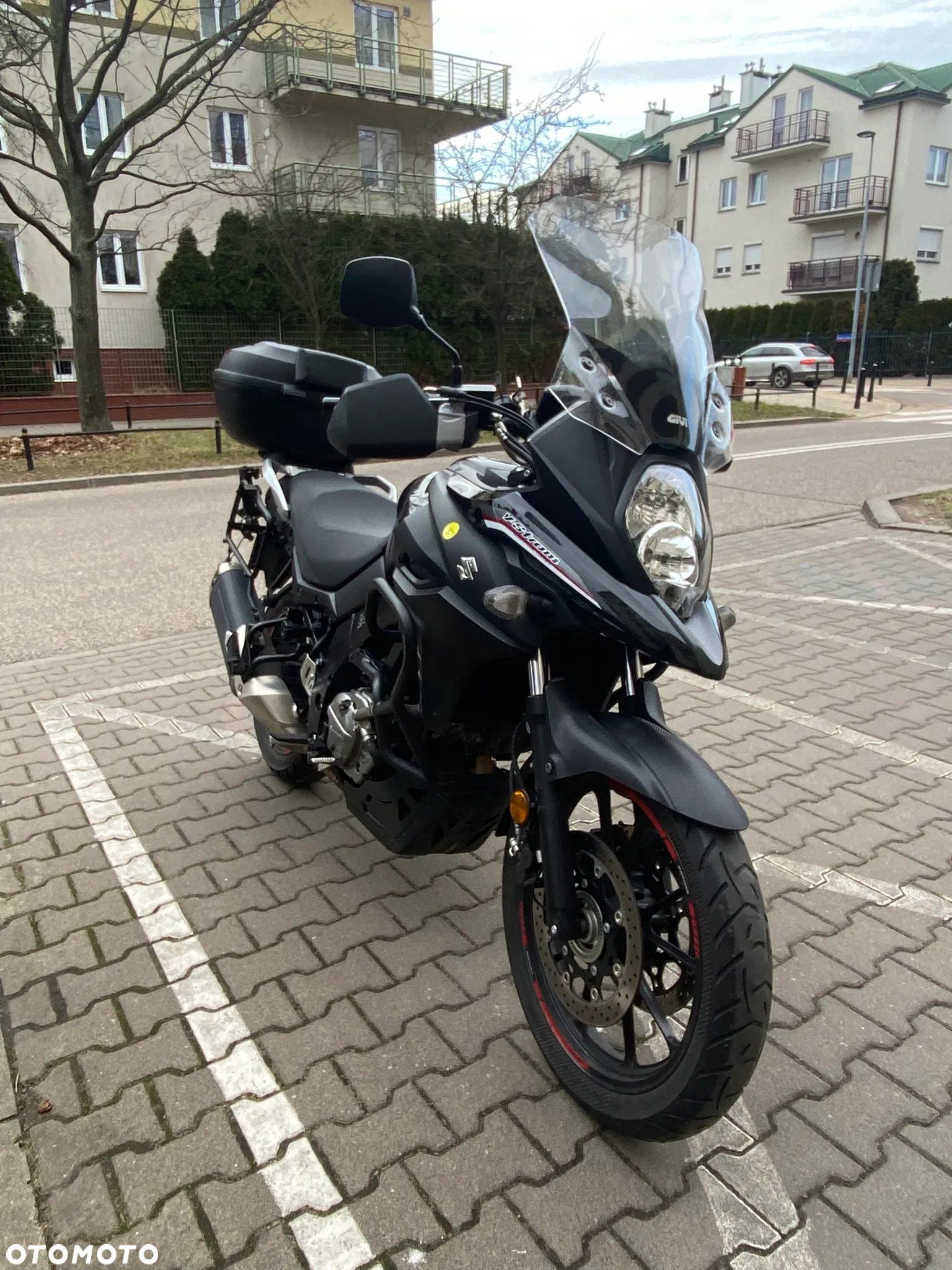 Suzuki DL - 6