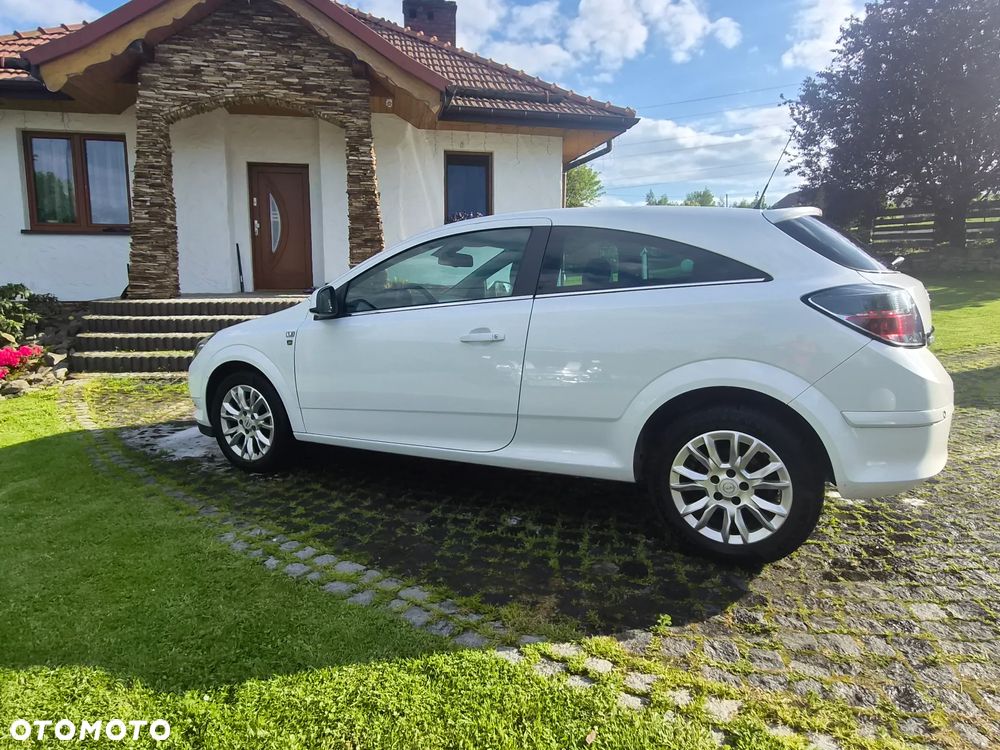 Opel Astra 1.6 Edition 111 Jahre - 8