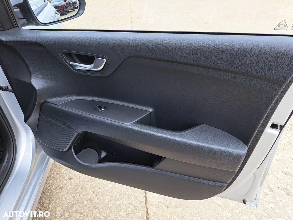 Kia Rio 1.2 MPI 5MT Urban - 26