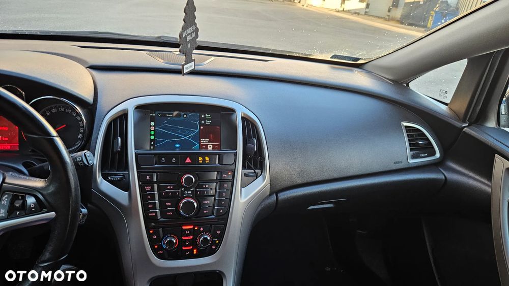 Opel Astra 1.4 Turbo 150 Jahre - 23
