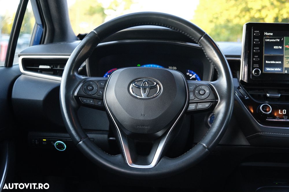 Toyota Corolla 1.8 HSD Business - 21