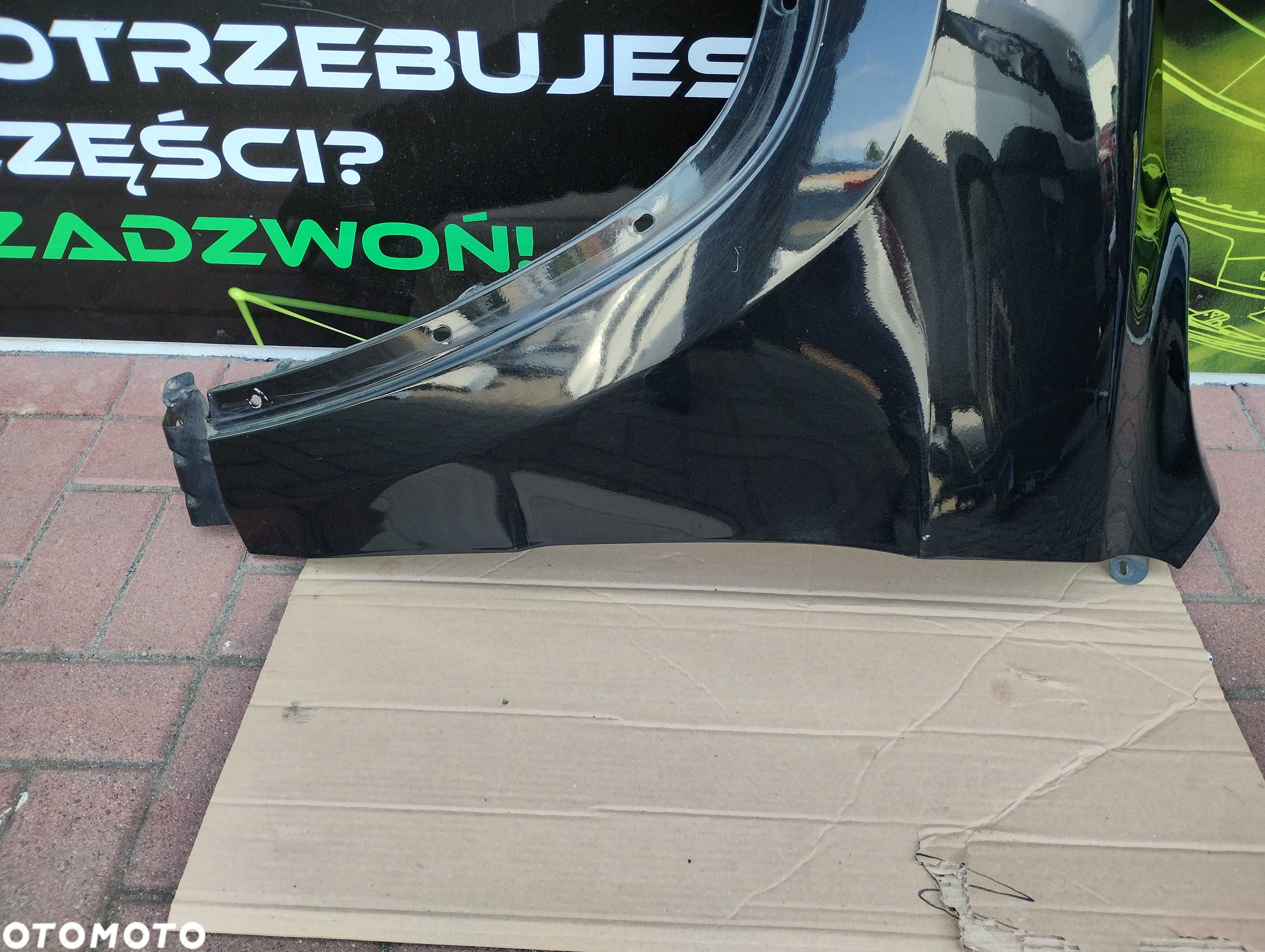 Błotnik przedni lewy JEEP Grand Cherokee WK2 - 2
