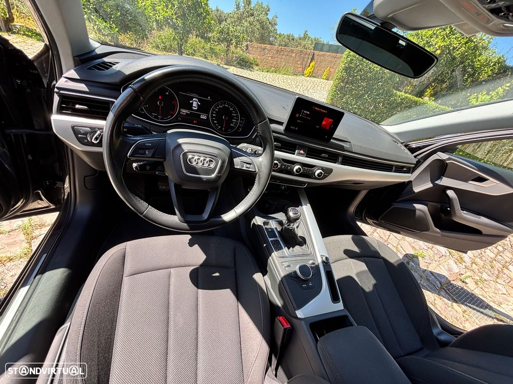 Audi A4 Avant 2.0 TDI Business Line - 10