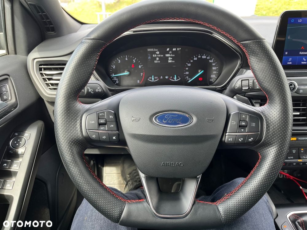 Ford Focus 1.0 EcoBoost ST-Line - 22