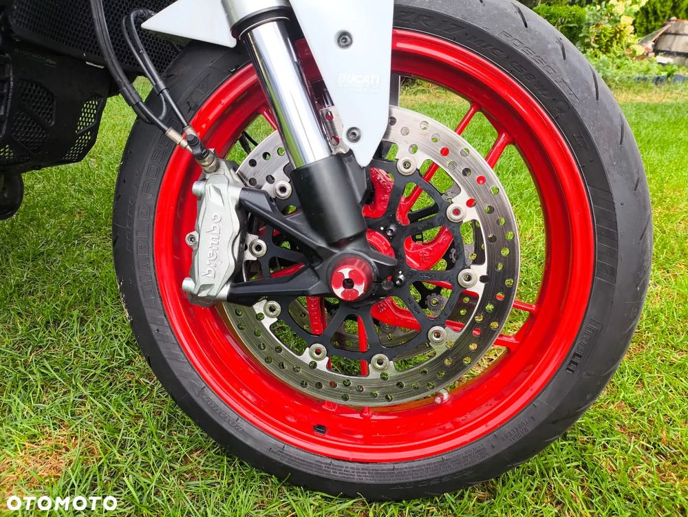 Ducati Monster - 38