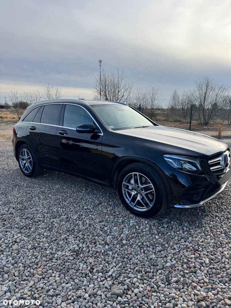 Mercedes-Benz GLC - 12