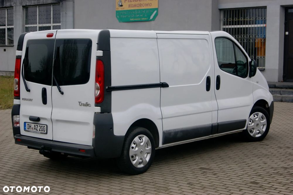 Renault TRAFIC - 11