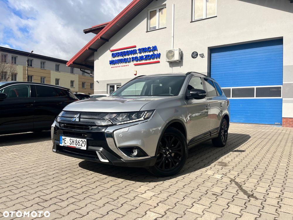 Mitsubishi Outlander - 1
