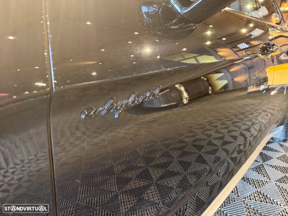 Porsche Panamera Sport Turismo 4 E-Hybrid Platinum Edition - 12