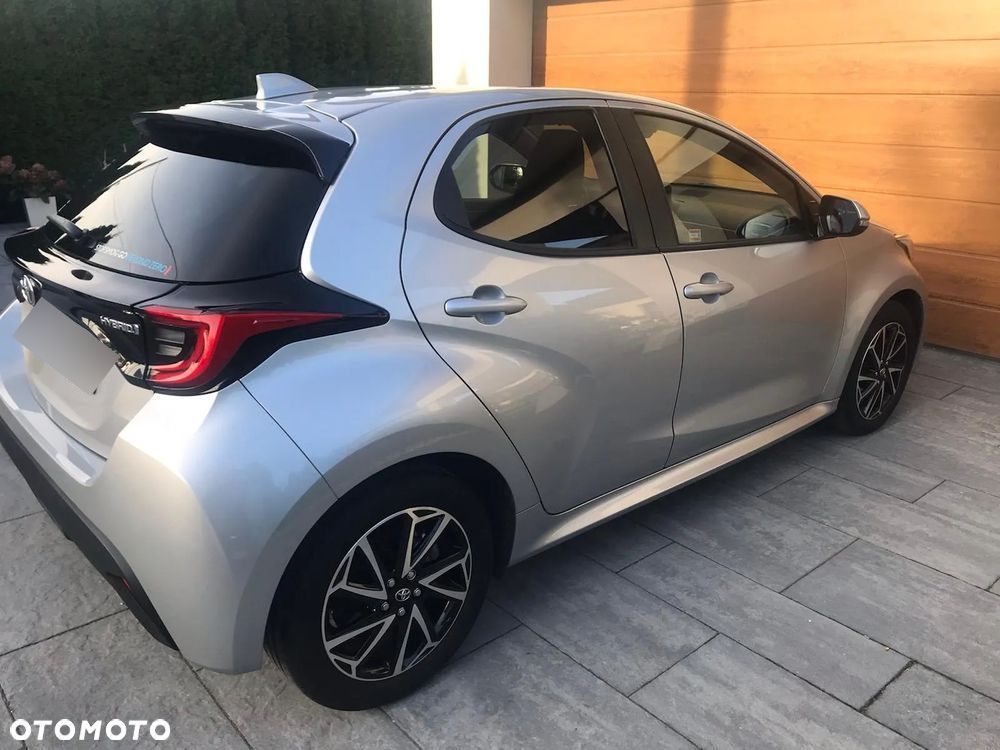 Toyota Yaris Hybrid 1.5 Executive - 9