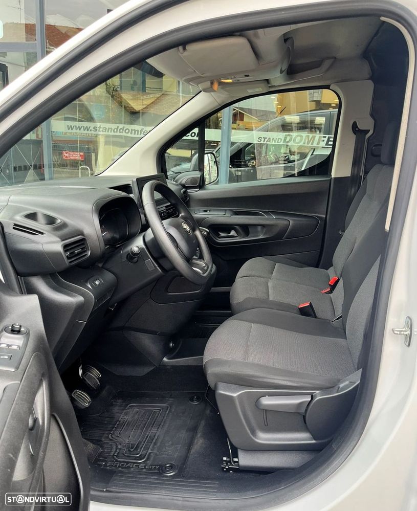 Toyota Proace City 1.5D L2h2 Longa Nacional - 30