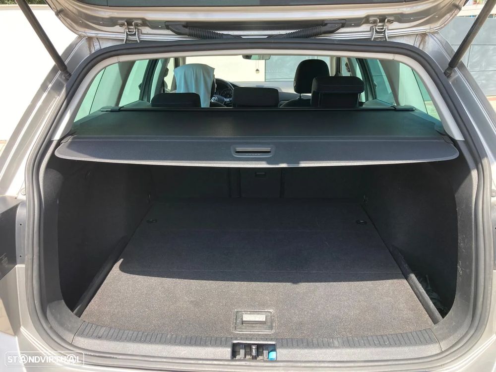 VW Golf Variant 1.6 TDi SCR Join - 17