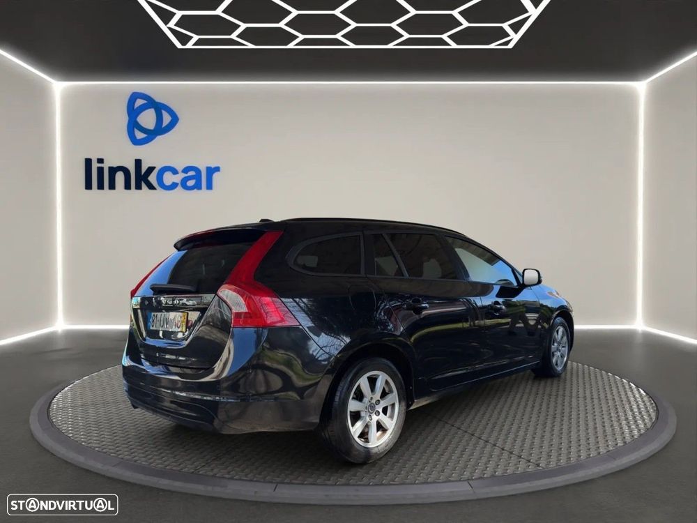 Volvo V60 1.6 D2 Momentum Eco - 5