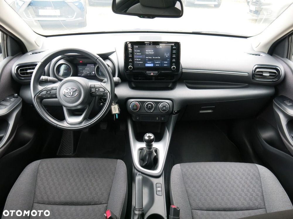 Toyota Yaris - 8
