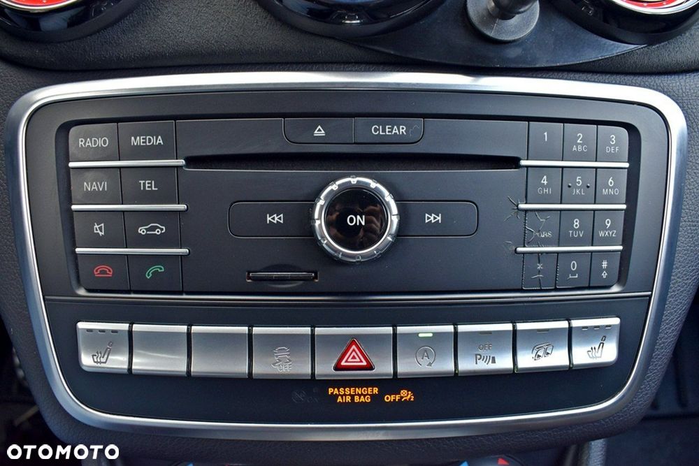 Mercedes-Benz CLA AMG 45 4Matic 7G-DCT - 28