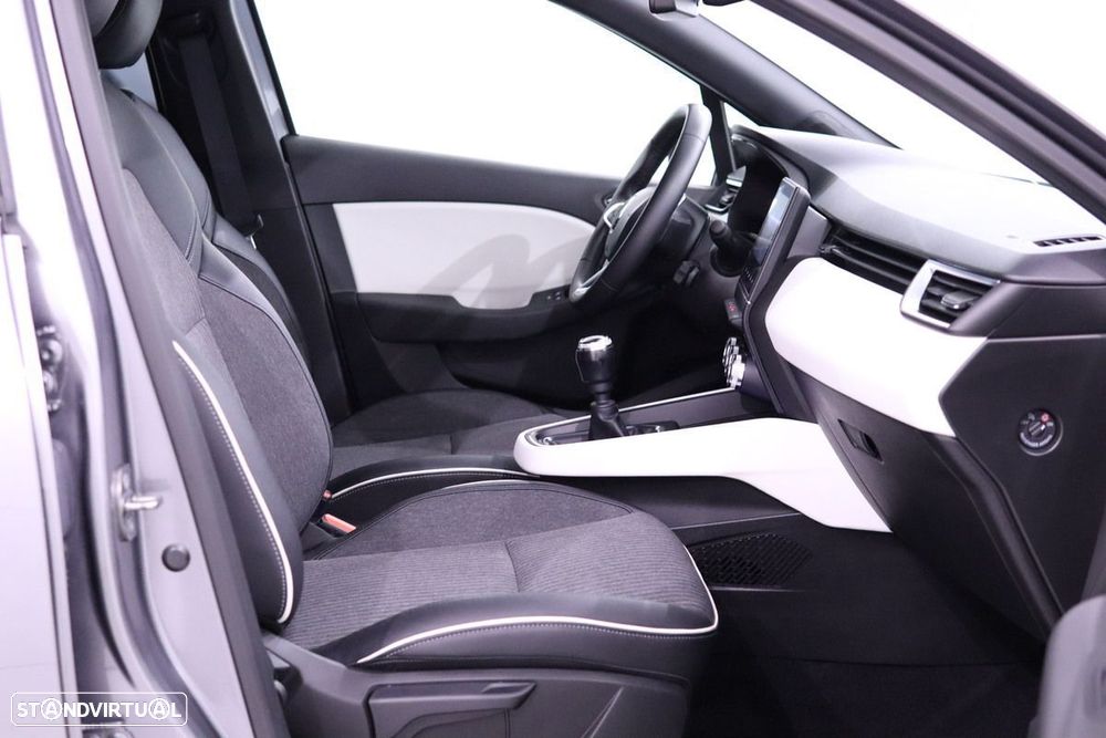 Renault Clio 1.0 TCe Techno Bi-Fuel - 22