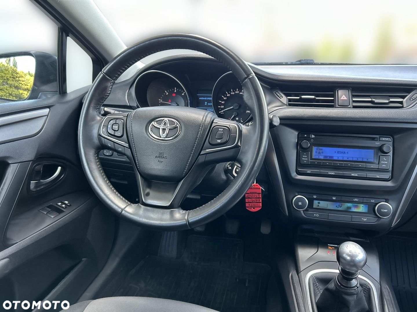 Toyota Avensis 1.6 D-4D Active - 12