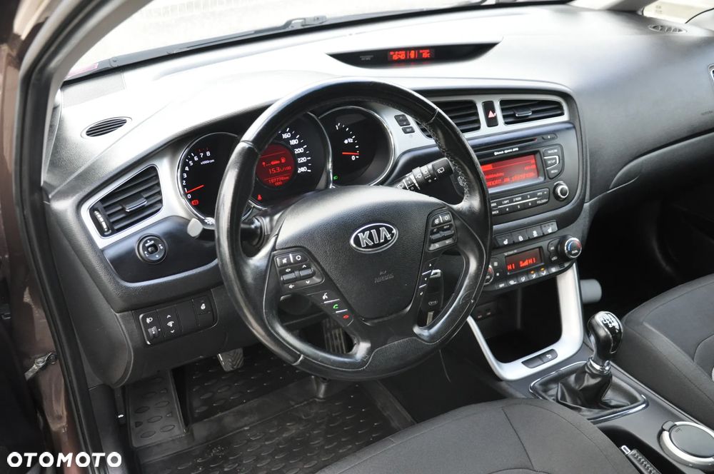 Kia Ceed 1.6 GDI Platinum Edition - 13