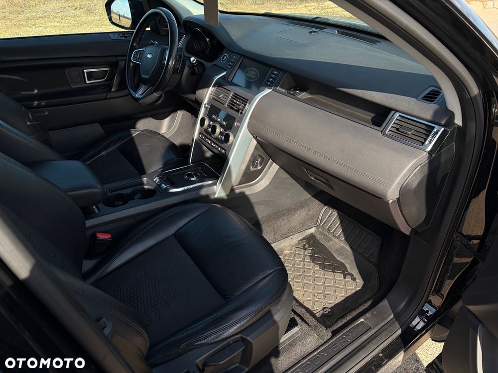 Land Rover Discovery Sport - 12