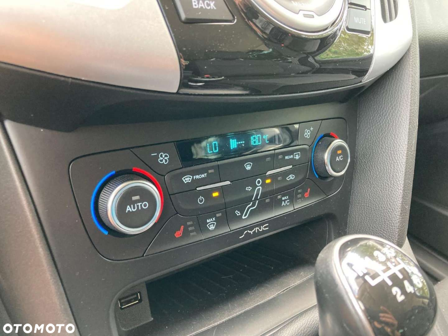 Ford Focus - 23