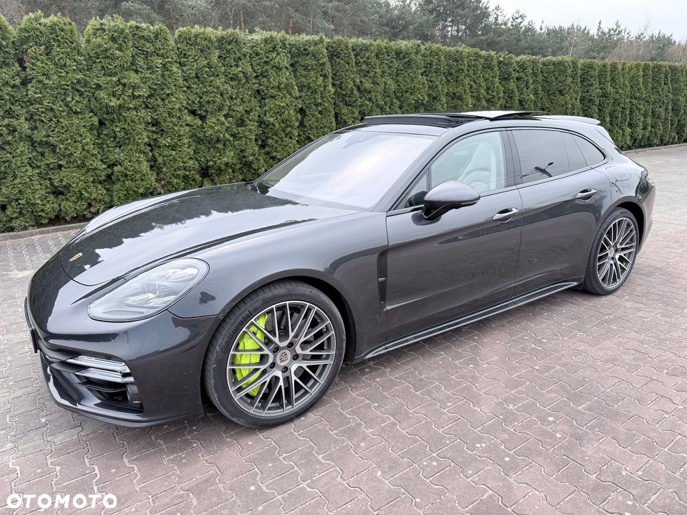 Porsche Panamera Turbo Executive - 26